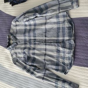 Burberry long sleeve shirt size small